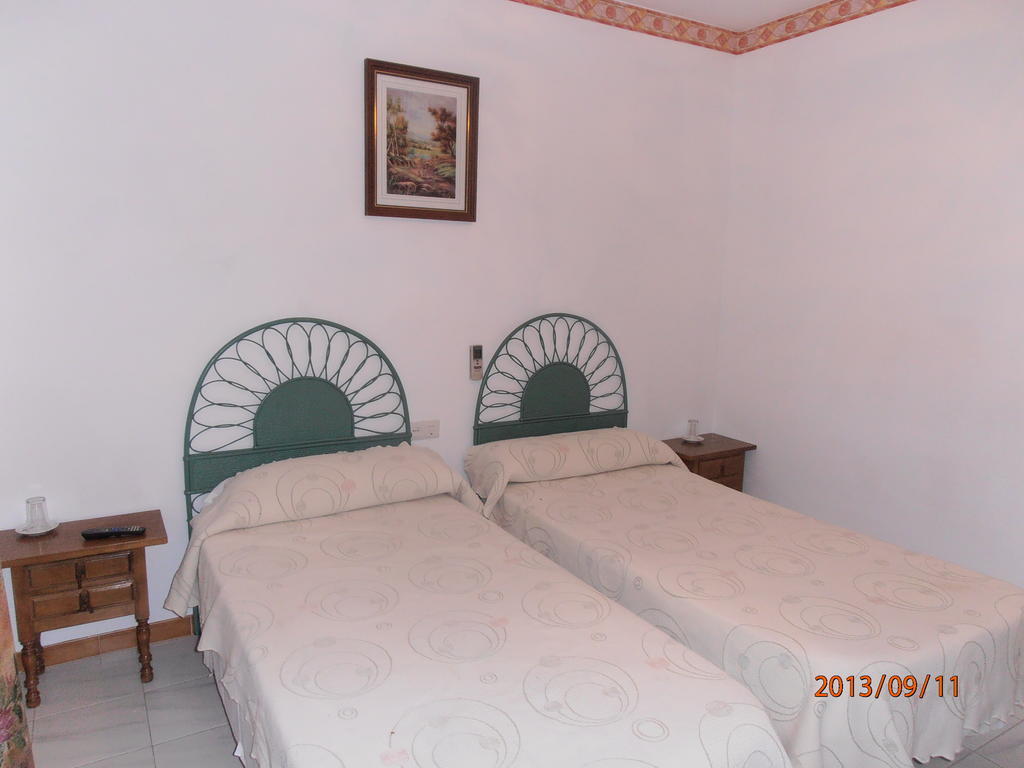 Hostal Restaurante Las Rejas Archidona Dış mekan fotoğraf