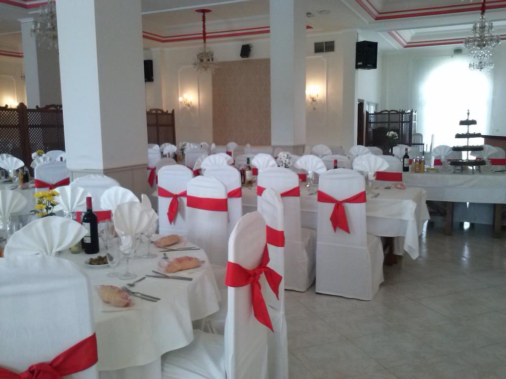 Hostal Restaurante Las Rejas Archidona Dış mekan fotoğraf